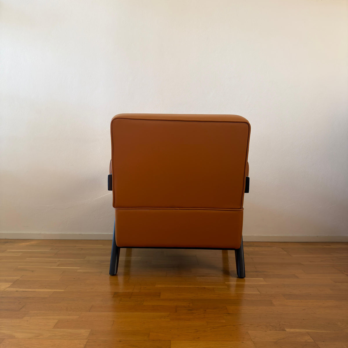Jeanneret-style Chandigarh armchair, wood and leather