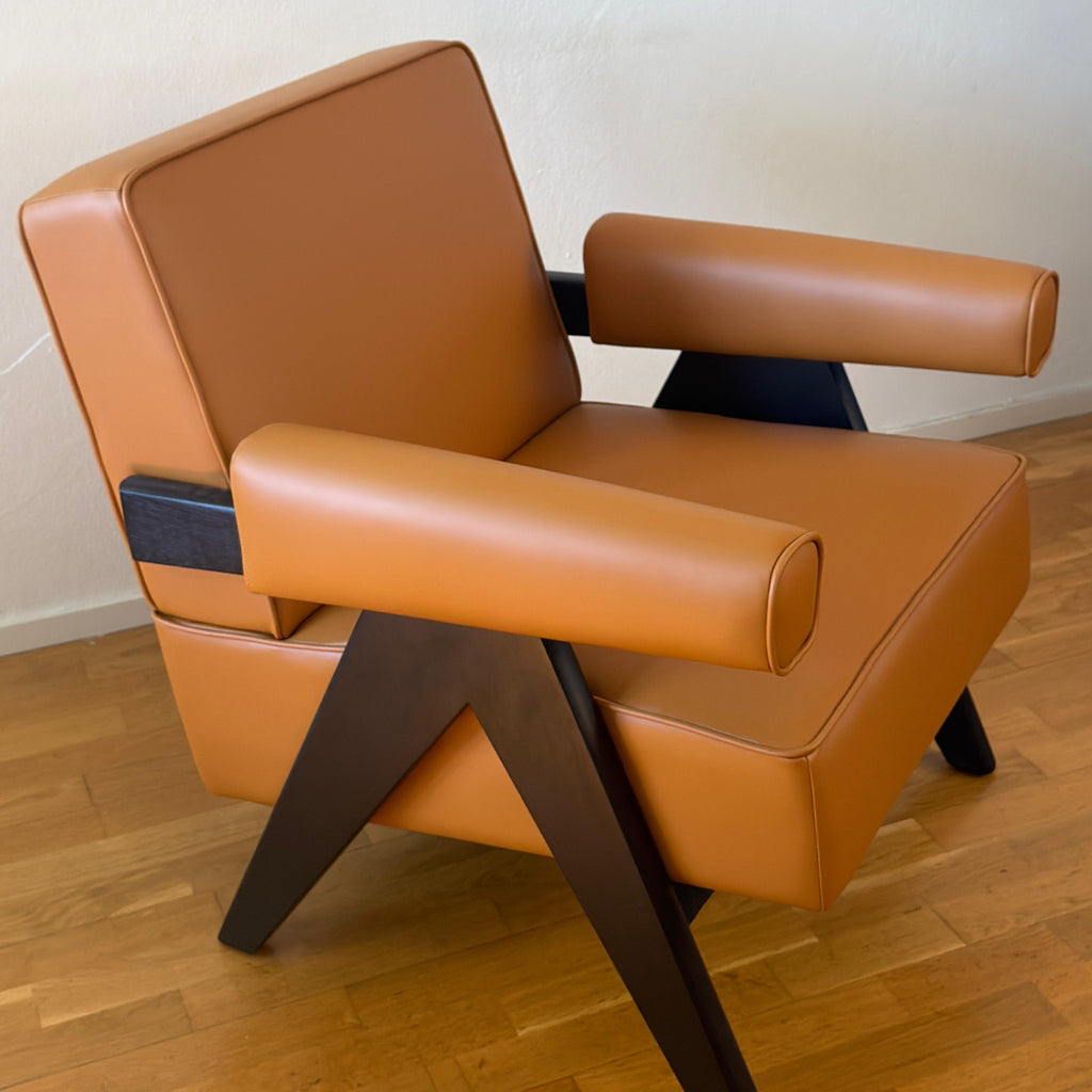 Jeanneret-style Chandigarh armchair, wood and leather