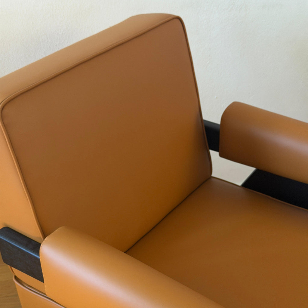 Jeanneret-style Chandigarh armchair, wood and leather